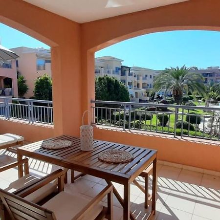 Limnaria Gardens - Superb Modern 1 Bed Apartment With Pool Views Pafos Exterior foto