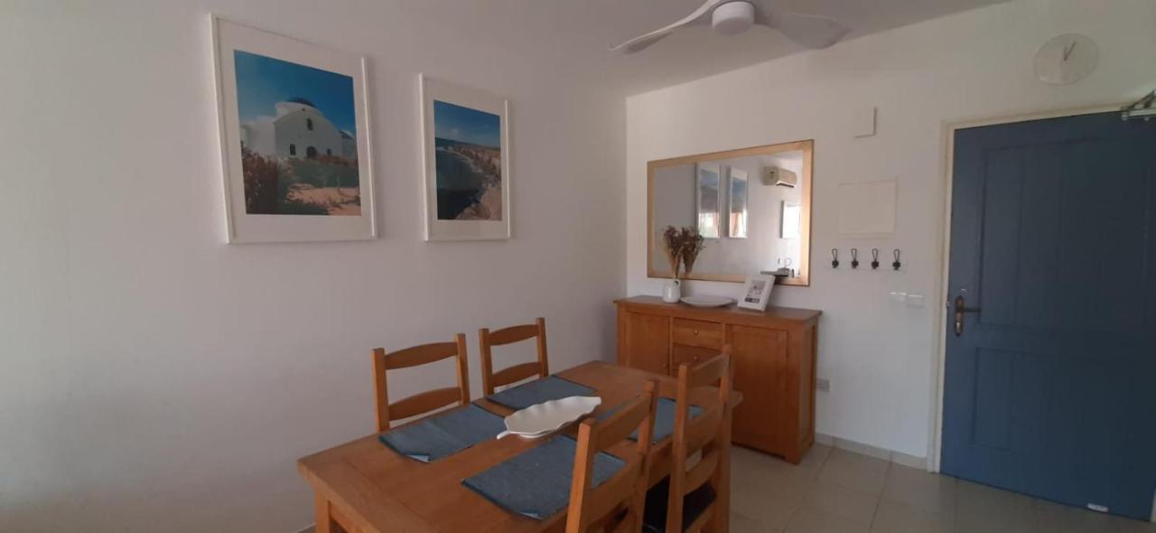 Limnaria Gardens - Superb Modern 1 Bed Apartment With Pool Views Pafos Exterior foto