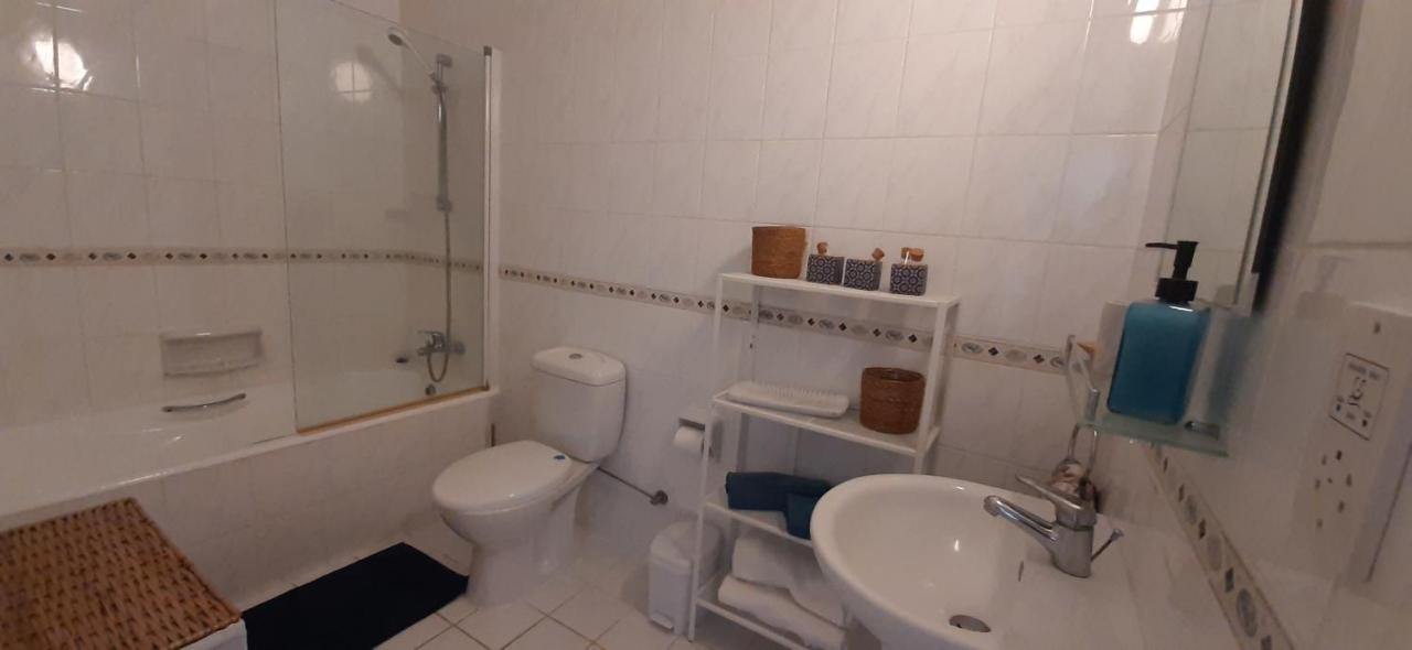 Limnaria Gardens - Superb Modern 1 Bed Apartment With Pool Views Pafos Exterior foto